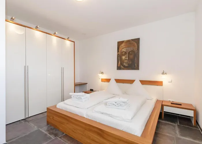Residenz Am Yachthafen Apartment *